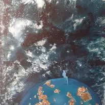 ASSIS SUR LE REBORD DU MONDE